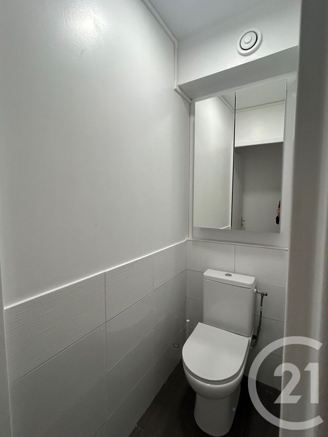 Afficher la photo en grand Appartement F1 à louer - 1 pièce - 31.66 m2 - AVON - 77 - ILE-DE-FRANCE - Century 21 Agence Babut