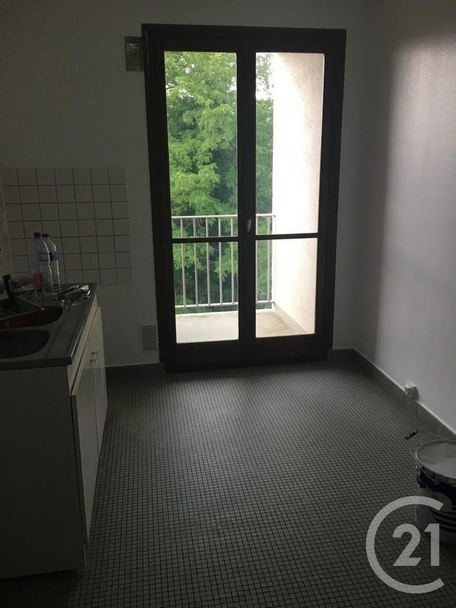 Appartement à louer - 3 pièces - 65.27 m2 - AVON - 77 - ILE-DE-FRANCE - Century 21 Agence Babut