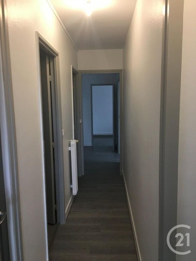 Appartement à louer - 3 pièces - 65.27 m2 - AVON - 77 - ILE-DE-FRANCE - Century 21 Agence Babut