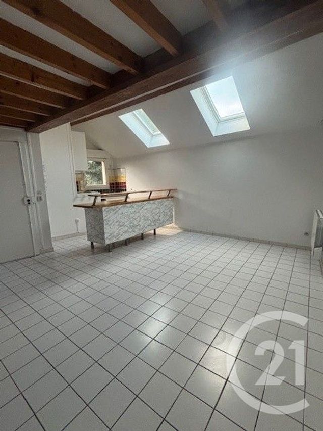 Appartement à louer - 2 pièces - 46.22 m2 - SAMOIS SUR SEINE - 77 - ILE-DE-FRANCE - Century 21 Agence Babut