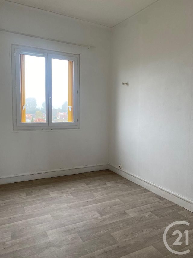 Appartement à louer - 4 pièces - 56.83 m2 - AVON - 77 - ILE-DE-FRANCE - Century 21 Agence Babut