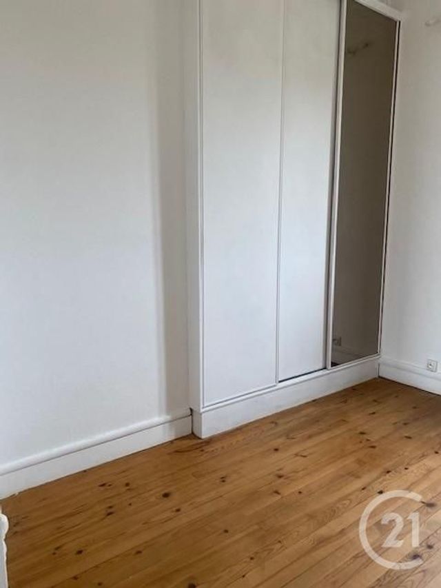 Appartement à louer - 4 pièces - 56.83 m2 - AVON - 77 - ILE-DE-FRANCE - Century 21 Agence Babut