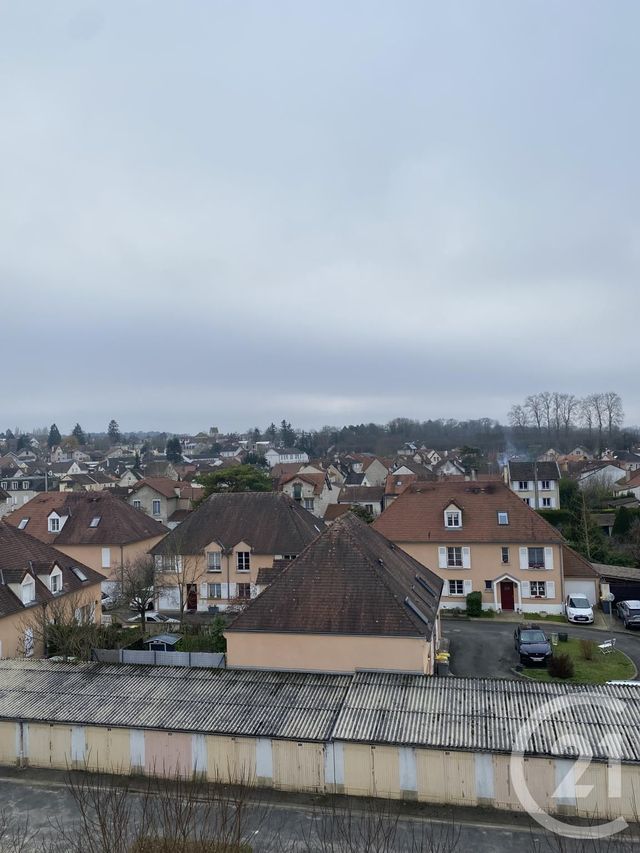Appartement à louer - 4 pièces - 56.83 m2 - AVON - 77 - ILE-DE-FRANCE - Century 21 Agence Babut