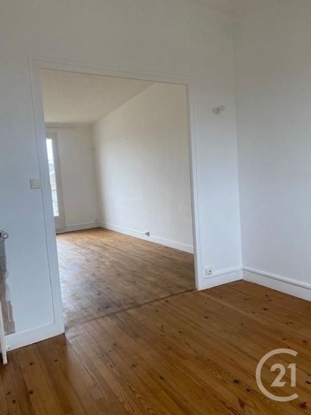 Appartement à louer - 4 pièces - 56.83 m2 - AVON - 77 - ILE-DE-FRANCE - Century 21 Agence Babut