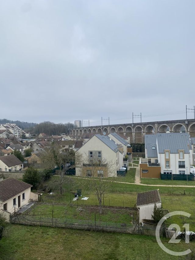 Appartement à louer - 4 pièces - 56.83 m2 - AVON - 77 - ILE-DE-FRANCE - Century 21 Agence Babut