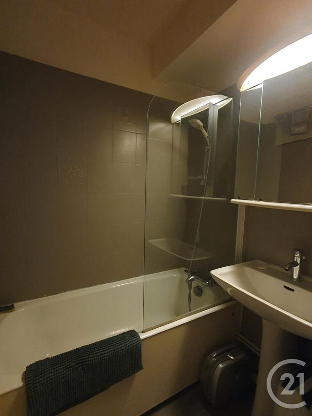 Appartement à vendre - 2 pièces - 34.58 m2 - FONTAINEBLEAU - 77 - ILE-DE-FRANCE - Century 21 Agence Babut