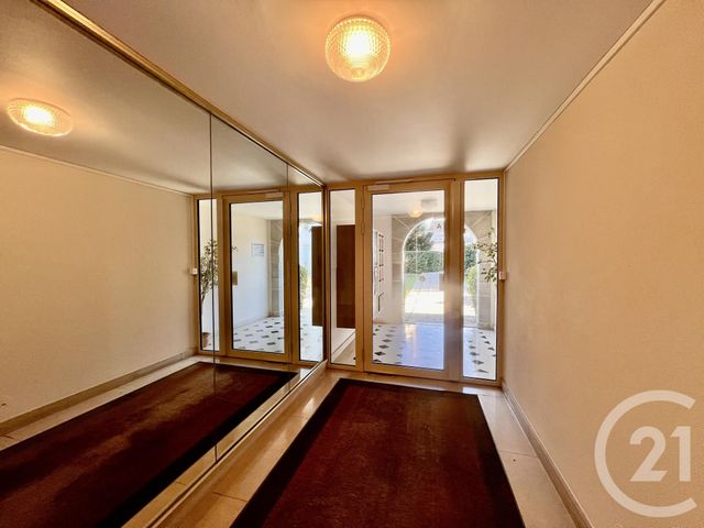 Appartement à vendre - 2 pièces - 34.58 m2 - FONTAINEBLEAU - 77 - ILE-DE-FRANCE - Century 21 Agence Babut