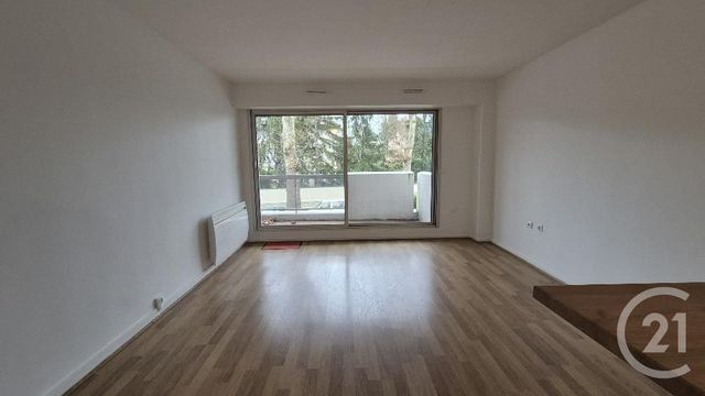 Appartement T2 à louer - 2 pièces - 49.6 m2 - FONTAINEBLEAU - 77 - ILE-DE-FRANCE - Century 21 Agence Babut