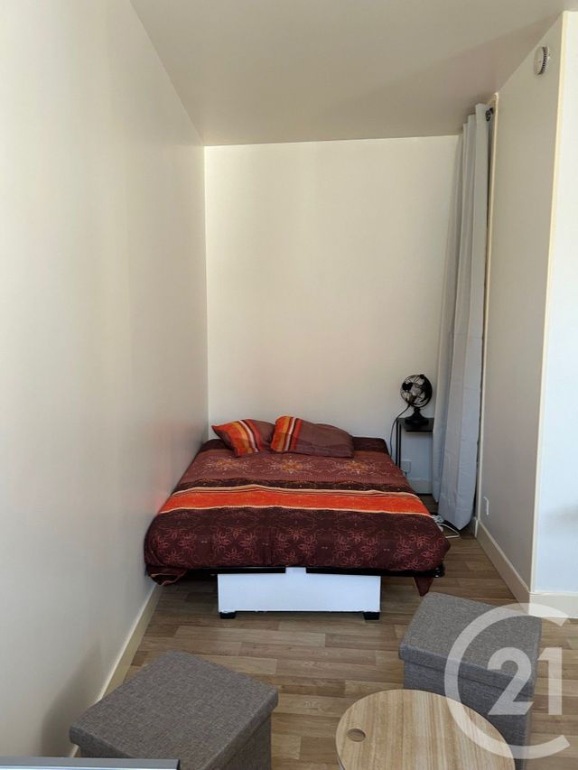 Appartement Studio à louer - 1 pièce - 24.97 m2 - AVON - 77 - ILE-DE-FRANCE - Century 21 Agence Babut