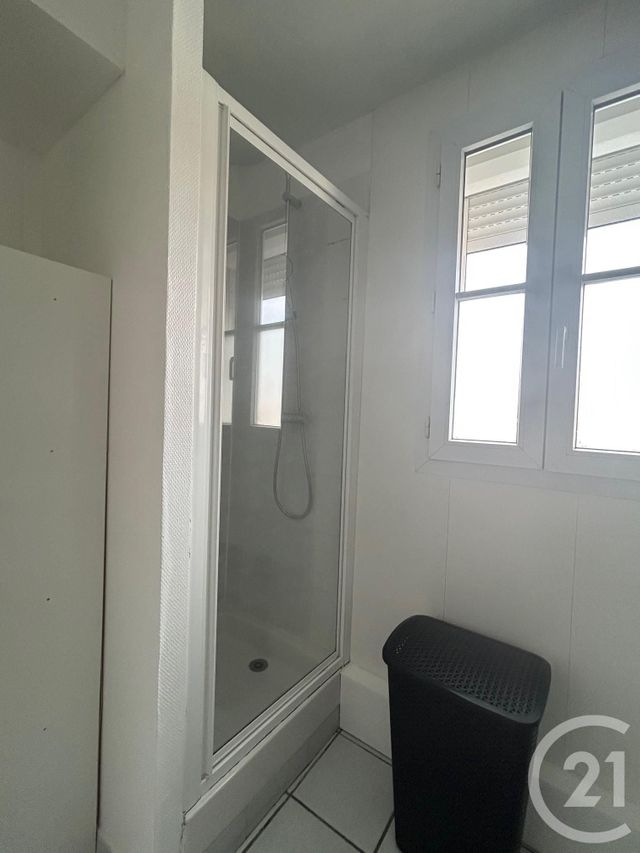 Appartement Studio à louer - 1 pièce - 21.88 m2 - FONTAINEBLEAU - 77 - ILE-DE-FRANCE - Century 21 Agence Babut