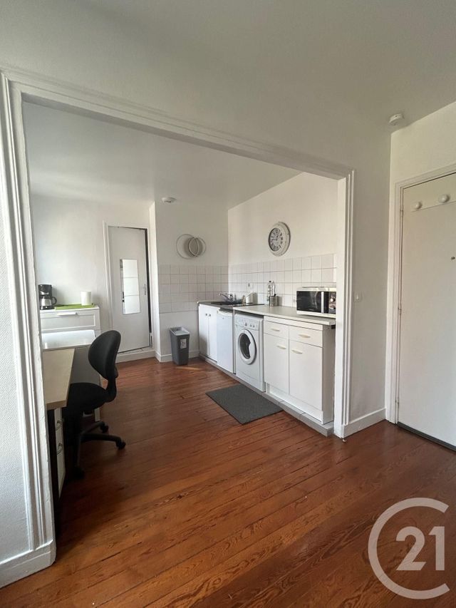 Appartement Studio à louer FONTAINEBLEAU