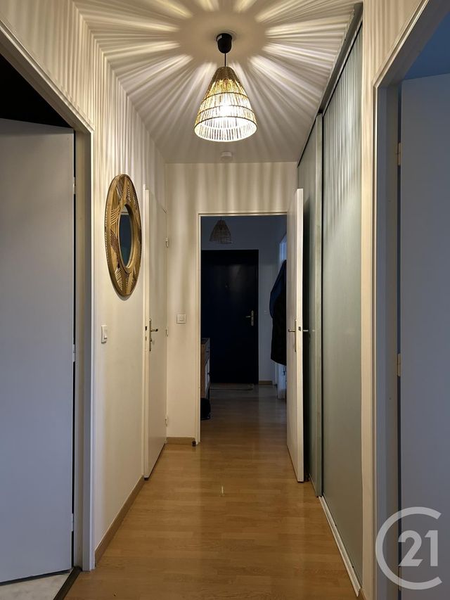 Appartement à louer - 3 pièces - 70.24 m2 - AVON - 77 - ILE-DE-FRANCE - Century 21 Agence Babut