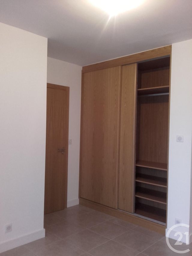 Appartement Studio à louer - 1 pièce - 29.67 m2 - FONTAINEBLEAU - 77 - ILE-DE-FRANCE - Century 21 Agence Babut