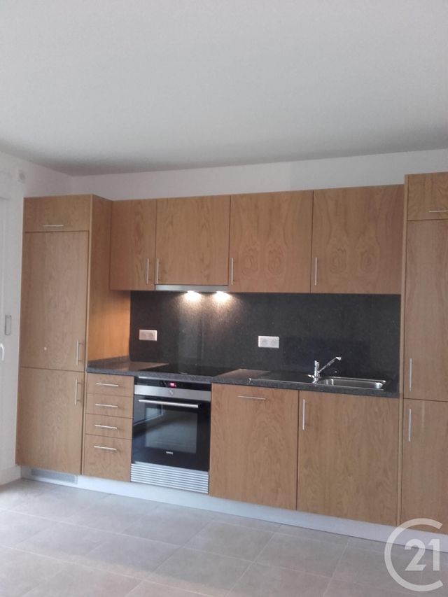 Appartement Studio à louer FONTAINEBLEAU