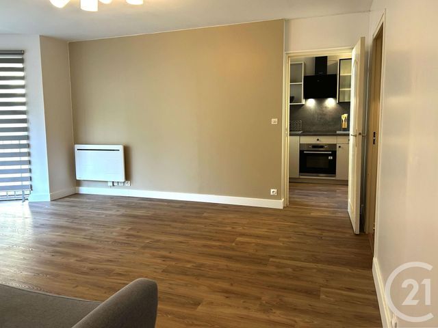 Appartement à louer - 2 pièces - 45.13 m2 - AVON - 77 - ILE-DE-FRANCE - Century 21 Agence Babut