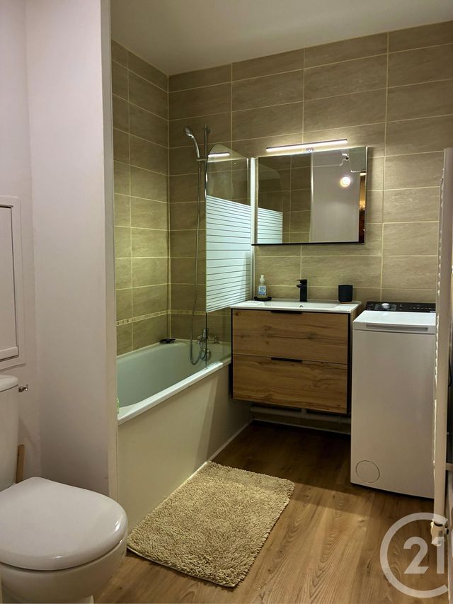 Appartement à louer - 2 pièces - 45.13 m2 - AVON - 77 - ILE-DE-FRANCE - Century 21 Agence Babut