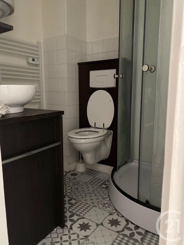 Appartement Studio à louer - 1 pièce - 26.0 m2 - AVON - 77 - ILE-DE-FRANCE - Century 21 Agence Babut