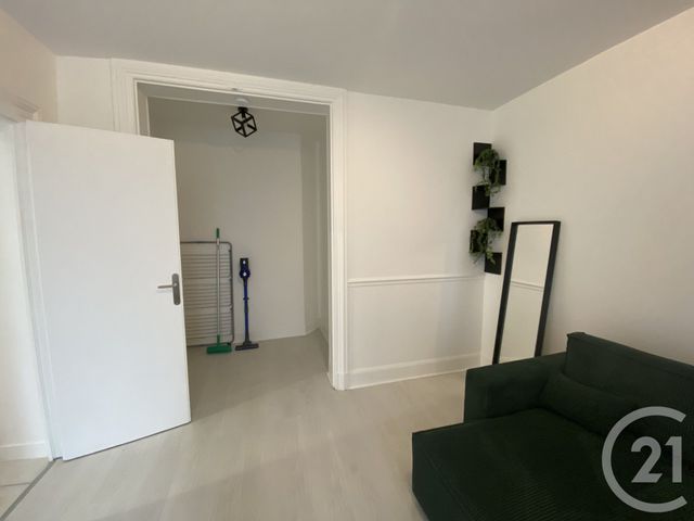 Appartement Studio à louer - 1 pièce - 28.1 m2 - MELUN - 77 - ILE-DE-FRANCE - Century 21 Agence Babut