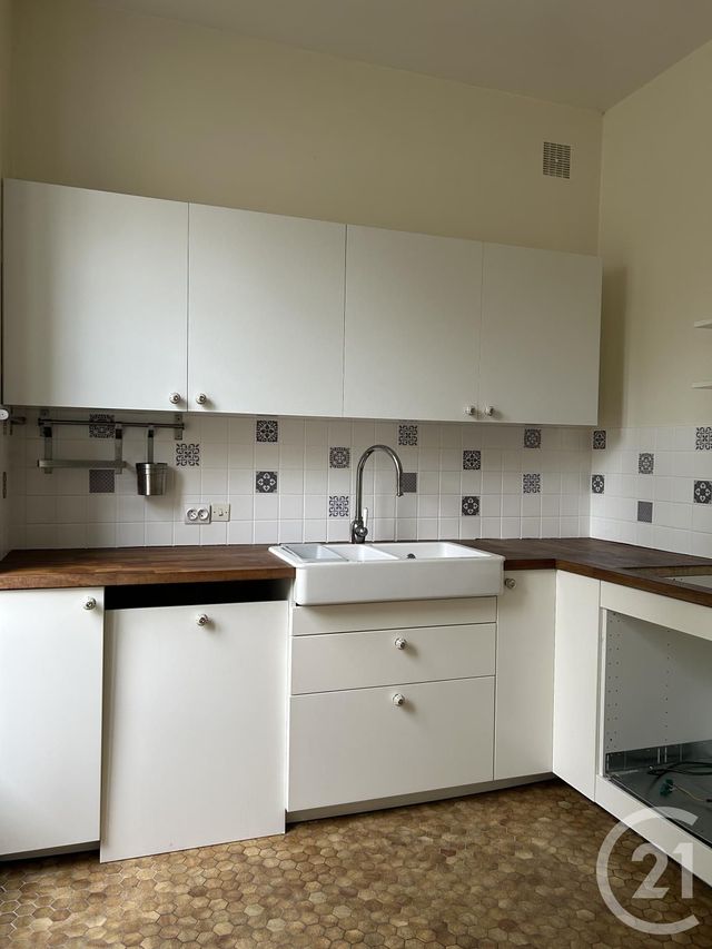 maison à louer - 7 pièces - 169.01 m2 - AVON - 77 - ILE-DE-FRANCE - Century 21 Agence Babut