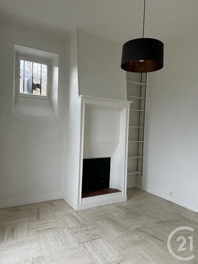 maison à louer - 7 pièces - 169.01 m2 - AVON - 77 - ILE-DE-FRANCE - Century 21 Agence Babut