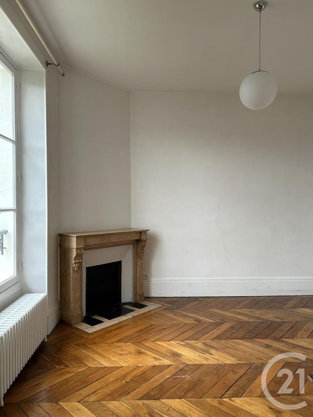 maison à louer - 7 pièces - 169.01 m2 - AVON - 77 - ILE-DE-FRANCE - Century 21 Agence Babut