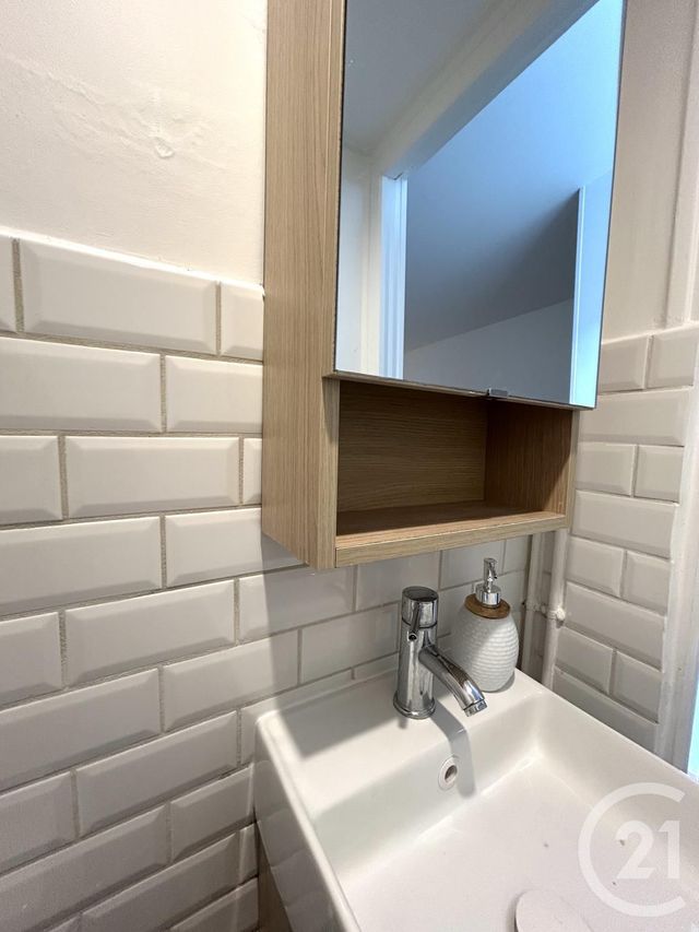 Appartement Studio à vendre - 1 pièce - 29.44 m2 - 77 - ILE-DE-FRANCE - Century 21 Agence Babut