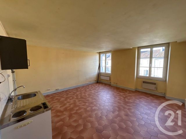 Appartement Studio à vendre - 1 pièce - 27.15 m2 - FONTAINEBLEAU - 77 - ILE-DE-FRANCE - Century 21 Agence Babut