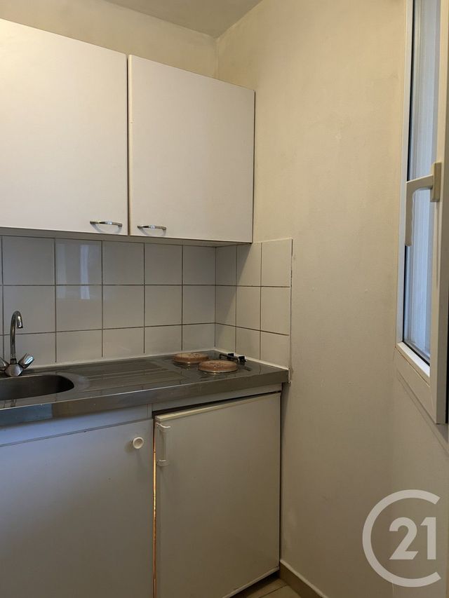 Appartement Studio à louer - 1 pièce - 27.65 m2 - AVON - 77 - ILE-DE-FRANCE - Century 21 Agence Babut