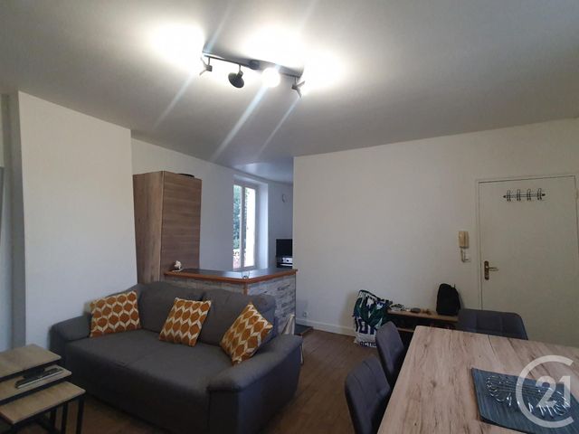 Appartement à louer - 3 pièces - 55.28 m2 - THOMERY - 77 - ILE-DE-FRANCE - Century 21 Agence Babut