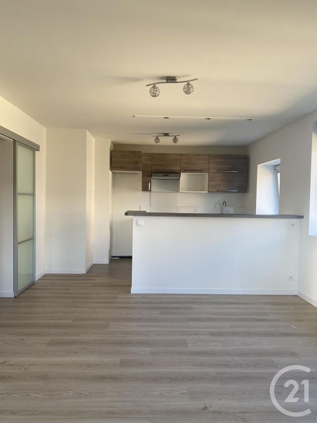 Appartement à louer - 3 pièces - 63.86 m2 - AVON - 77 - ILE-DE-FRANCE - Century 21 Agence Babut