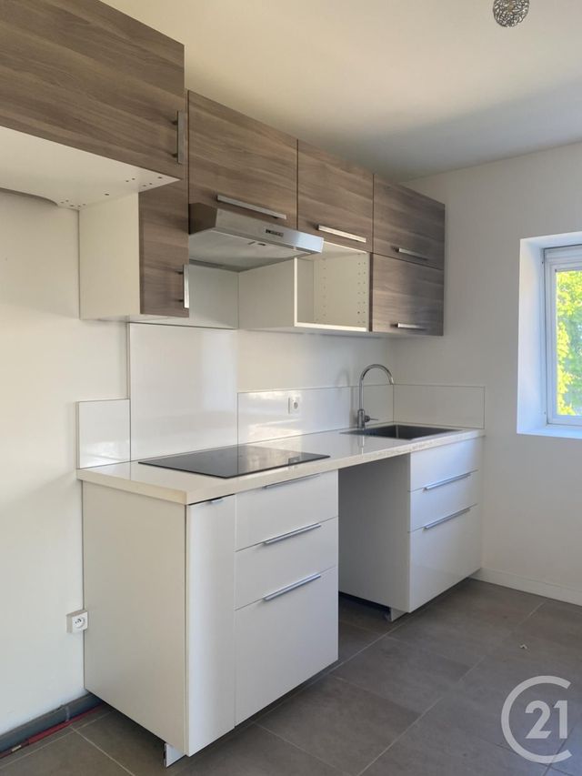 Appartement à louer - 3 pièces - 63.86 m2 - AVON - 77 - ILE-DE-FRANCE - Century 21 Agence Babut
