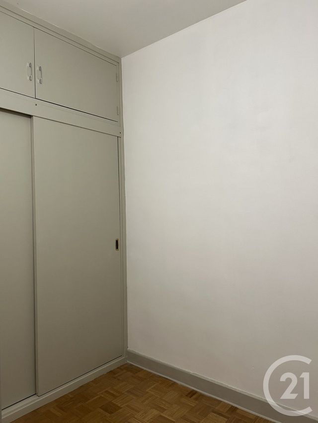 Appartement à louer - 3 pièces - 78.03 m2 - FONTAINEBLEAU - 77 - ILE-DE-FRANCE - Century 21 Agence Babut