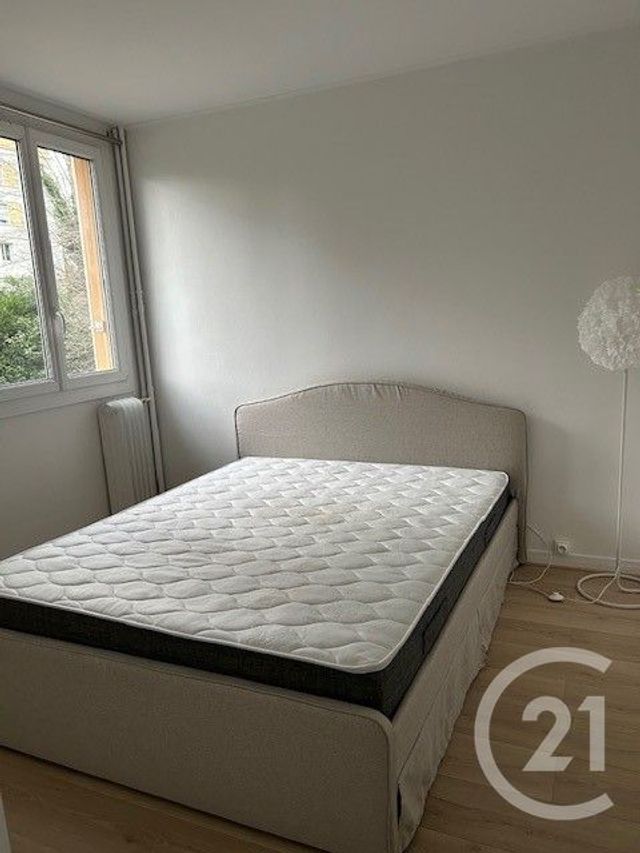 Appartement T3 à louer - 3 pièces - 51.21 m2 - AVON - 77 - ILE-DE-FRANCE - Century 21 Agence Babut