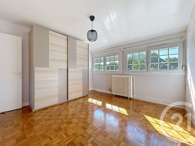 maison à louer - 6 pièces - 121.45 m2 - AVON - 77 - ILE-DE-FRANCE - Century 21 Agence Babut