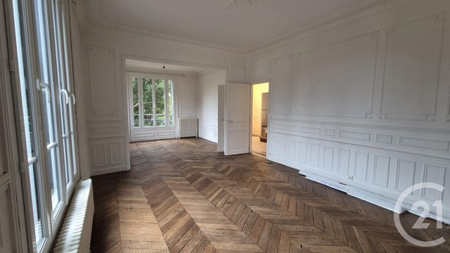 maison à louer - 9 pièces - 163.7 m2 - FONTAINEBLEAU - 77 - ILE-DE-FRANCE - Century 21 Agence Babut