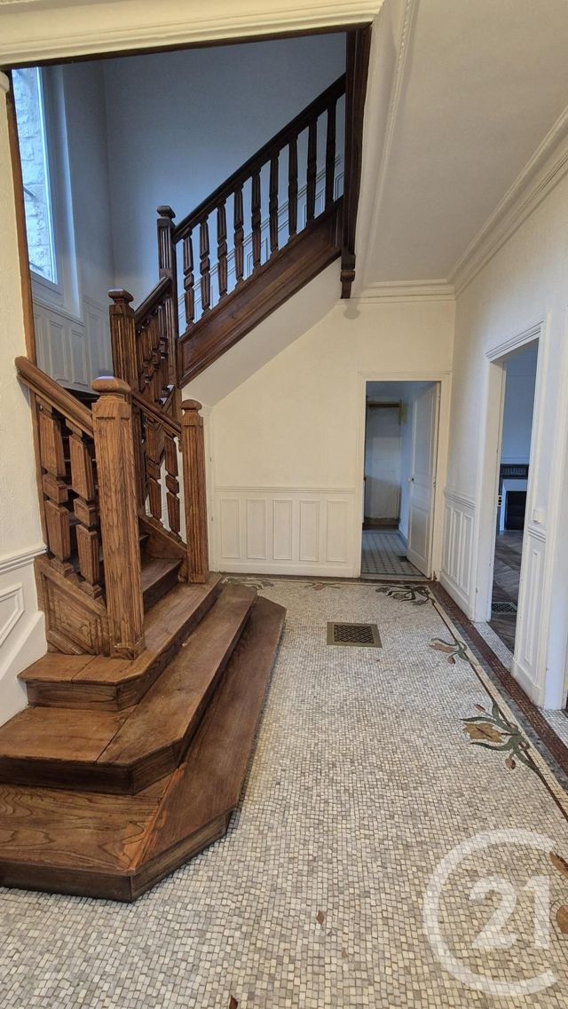 maison à louer - 9 pièces - 163.7 m2 - FONTAINEBLEAU - 77 - ILE-DE-FRANCE - Century 21 Agence Babut