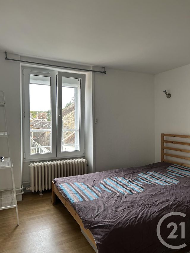 Appartement à louer - 2 pièces - 29.81 m2 - FONTAINEBLEAU - 77 - ILE-DE-FRANCE - Century 21 Agence Babut