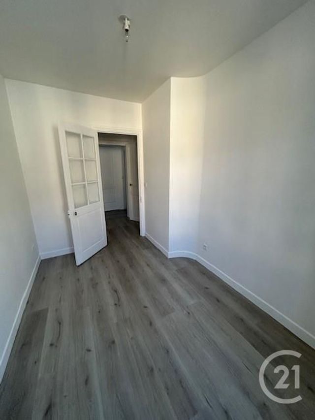 Appartement à louer - 3 pièces - 69.47 m2 - FONTAINEBLEAU - 77 - ILE-DE-FRANCE - Century 21 Agence Babut