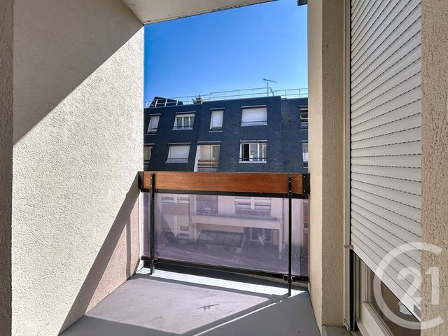 Appartement T3 à louer - 3 pièces - 63.53 m2 - AVON - 77 - ILE-DE-FRANCE - Century 21 Agence Babut