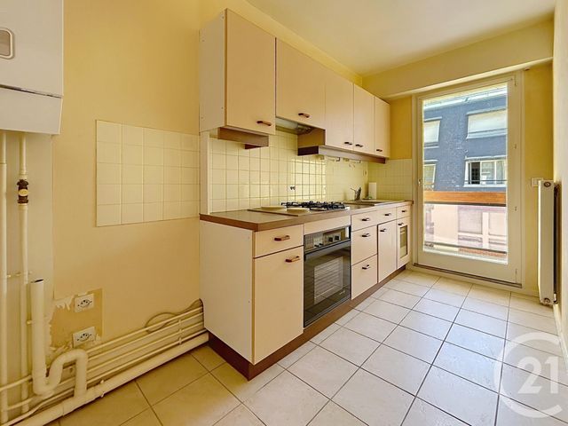 Appartement T3 à louer - 3 pièces - 63.53 m2 - AVON - 77 - ILE-DE-FRANCE - Century 21 Agence Babut