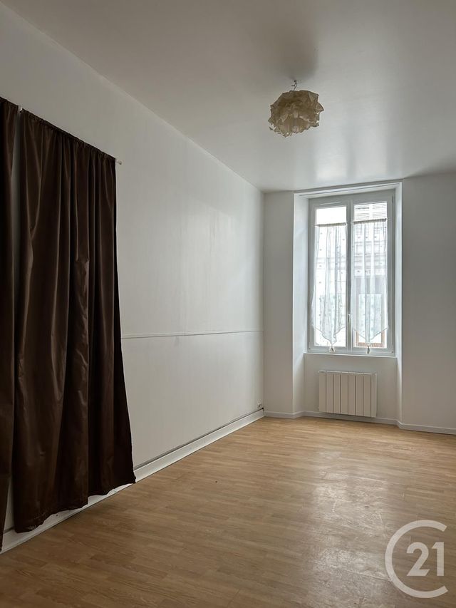 Appartement Studio à louer - 1 pièce - 28.36 m2 - FONTAINEBLEAU - 77 - ILE-DE-FRANCE - Century 21 Agence Babut