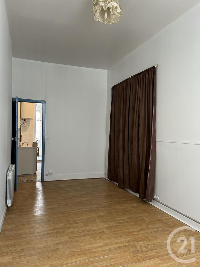 Appartement Studio à louer - 1 pièce - 28.36 m2 - FONTAINEBLEAU - 77 - ILE-DE-FRANCE - Century 21 Agence Babut