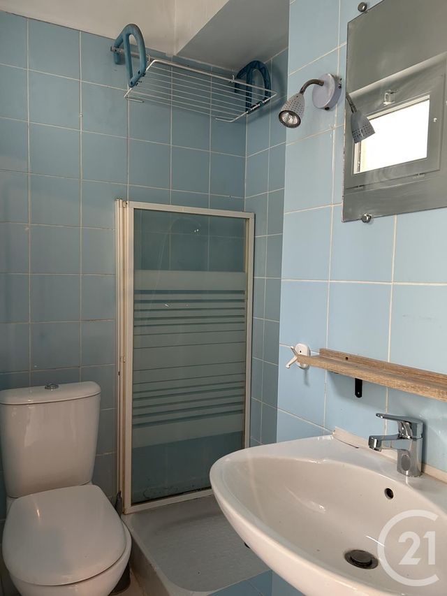 Appartement Studio à louer - 1 pièce - 28.36 m2 - FONTAINEBLEAU - 77 - ILE-DE-FRANCE - Century 21 Agence Babut