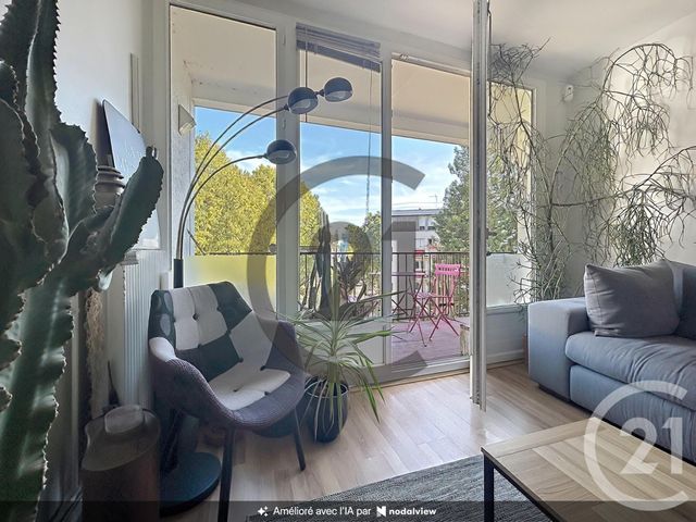 Appartement à vendre - 4 pièces - 76.97 m2 - FONTAINEBLEAU - 77 - ILE-DE-FRANCE - Century 21 Agence Babut
