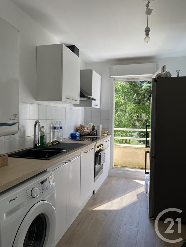 Appartement à louer - 2 pièces - 52.04 m2 - AVON - 77 - ILE-DE-FRANCE - Century 21 Agence Babut