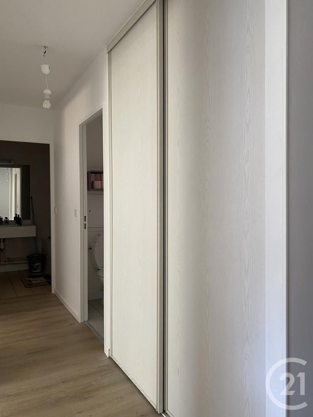 Appartement à louer - 2 pièces - 52.04 m2 - AVON - 77 - ILE-DE-FRANCE - Century 21 Agence Babut