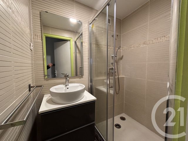 Appartement F3 à vendre - 3 pièces - 67.48 m2 - AVON - 77 - ILE-DE-FRANCE - Century 21 Agence Babut