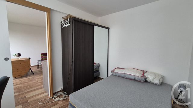 Appartement T2 à louer - 2 pièces - 41.97 m2 - AVON - 77 - ILE-DE-FRANCE - Century 21 Agence Babut