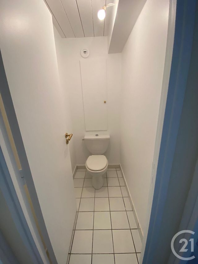 Appartement à louer - 4 pièces - 66.95 m2 - FONTAINEBLEAU - 77 - ILE-DE-FRANCE - Century 21 Agence Babut