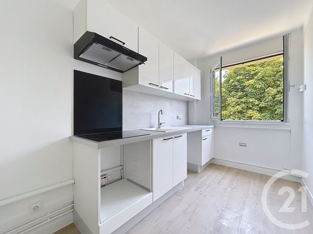 Appartement 3 pièces à louer - 3 pièces - 67.63 m2 - FONTAINEBLEAU - 77 - ILE-DE-FRANCE - Century 21 Agence Babut